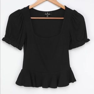 Lulu’s black ribbed puff sleeve peplum top